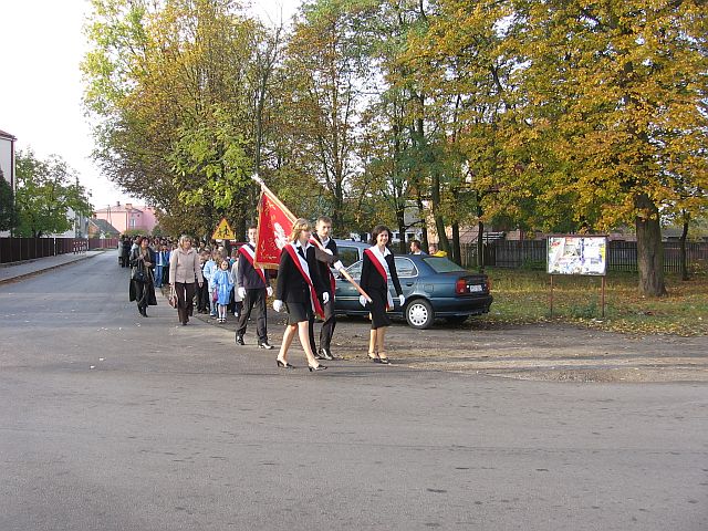 Rozmiar: 114122 bajtw